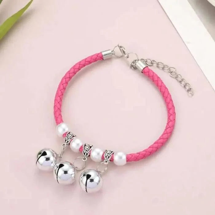 Stylish Triple Bell Adjustable Pet Collar with Removable Bell Pendant for Cats